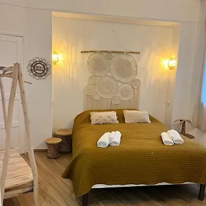 Cassis, En Face De La Plage. Apartment